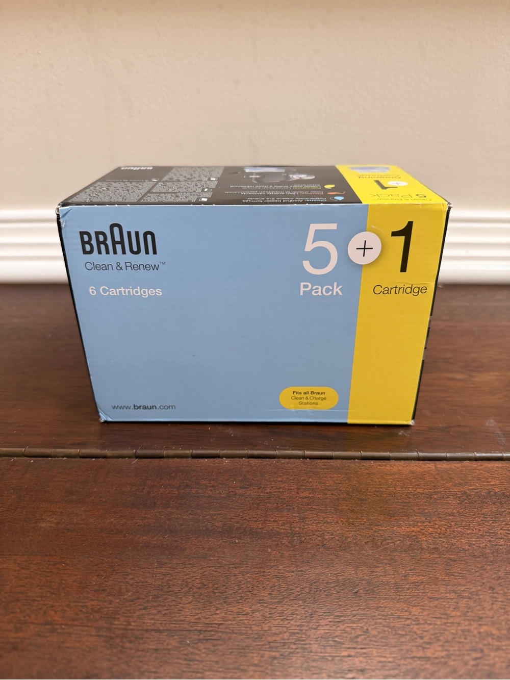 New Braun Clean & Renew Shaver Trimmer Refill Cartridges CCR 6 Pack, Unopened - Picture 4 of 4